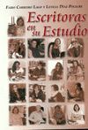 ESCRITORAS EN SU ESTUDIO